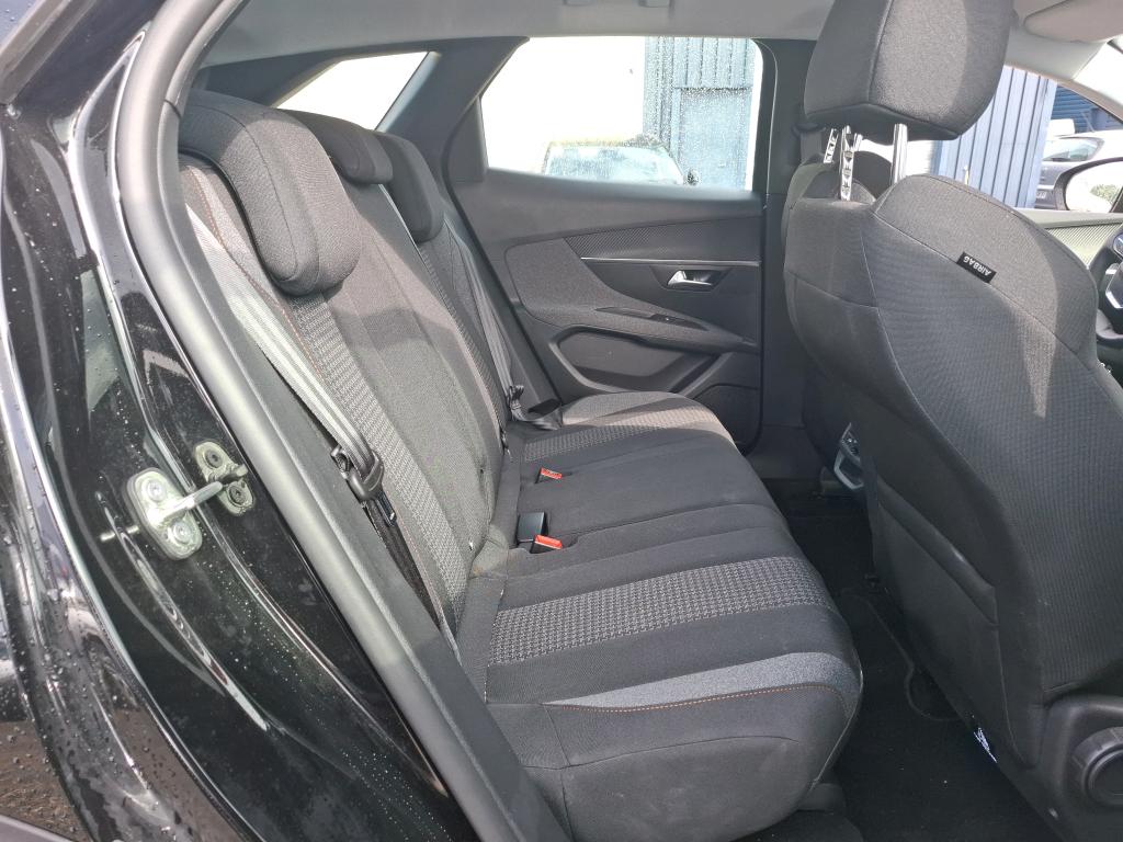 Peugeot 3008 BlueHDi 130ch S&S EAT8 Active Pack 2022