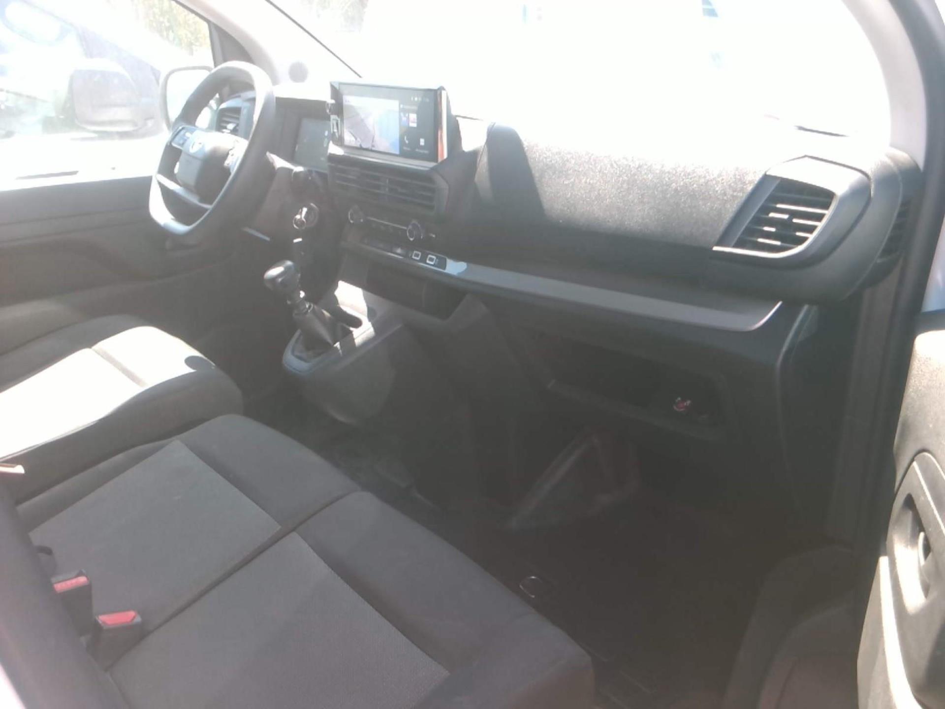 Opel VIVARO FGN TAILLE M BLUEHDI 145 BVM6 2024