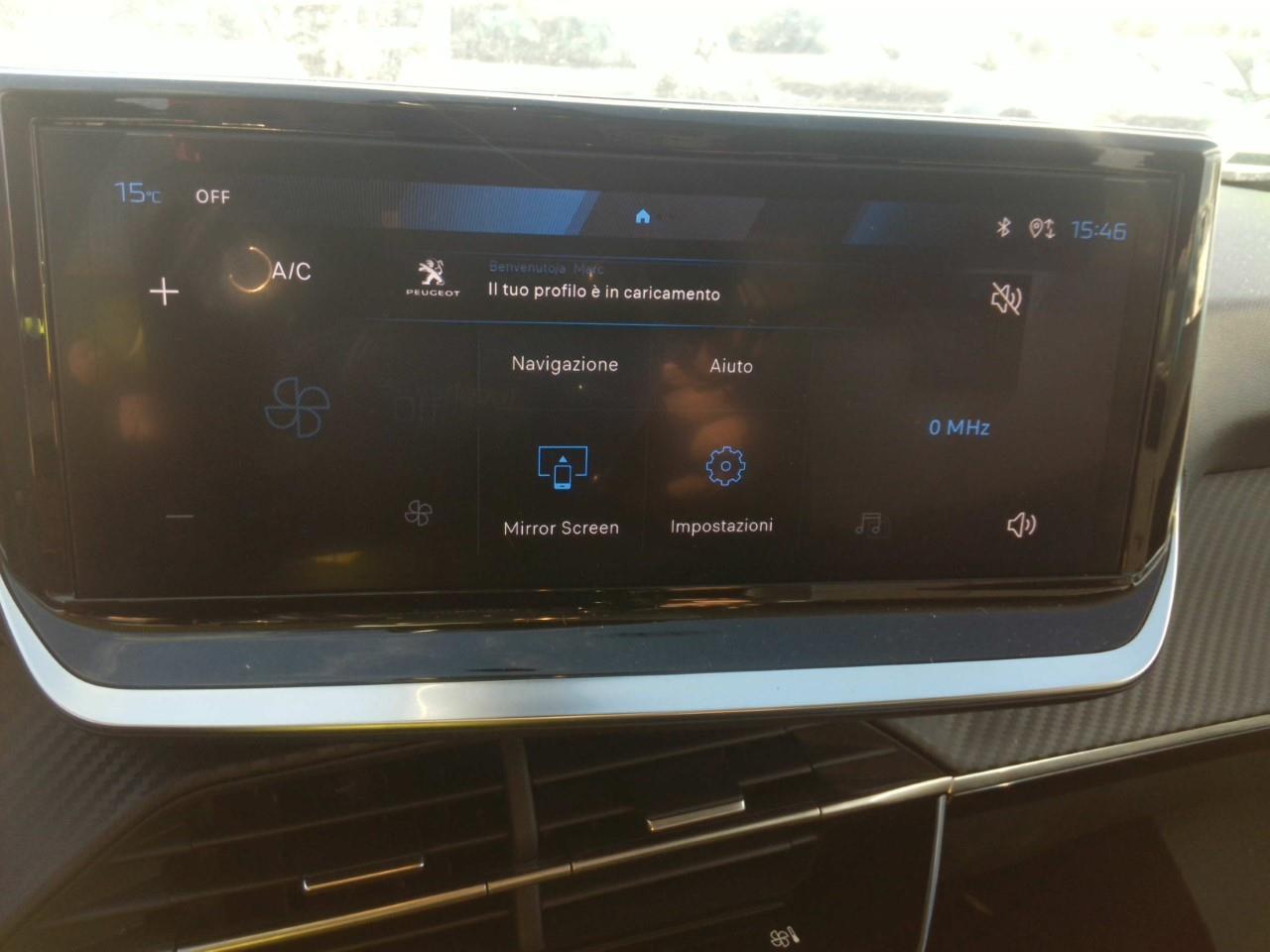 Foto Peugeot 208 16