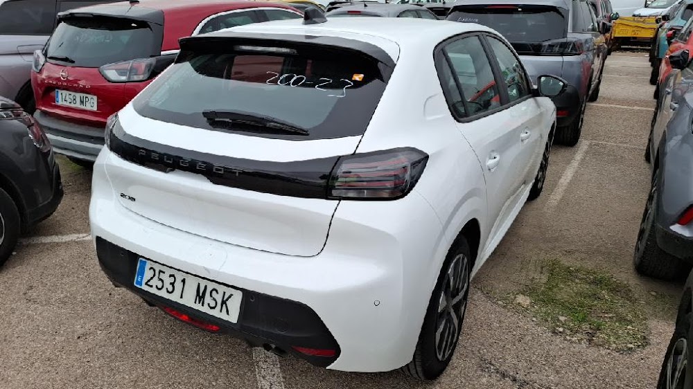 Foto Peugeot 208 6