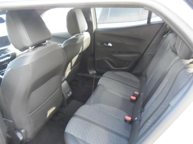 Foto Peugeot 2008 13