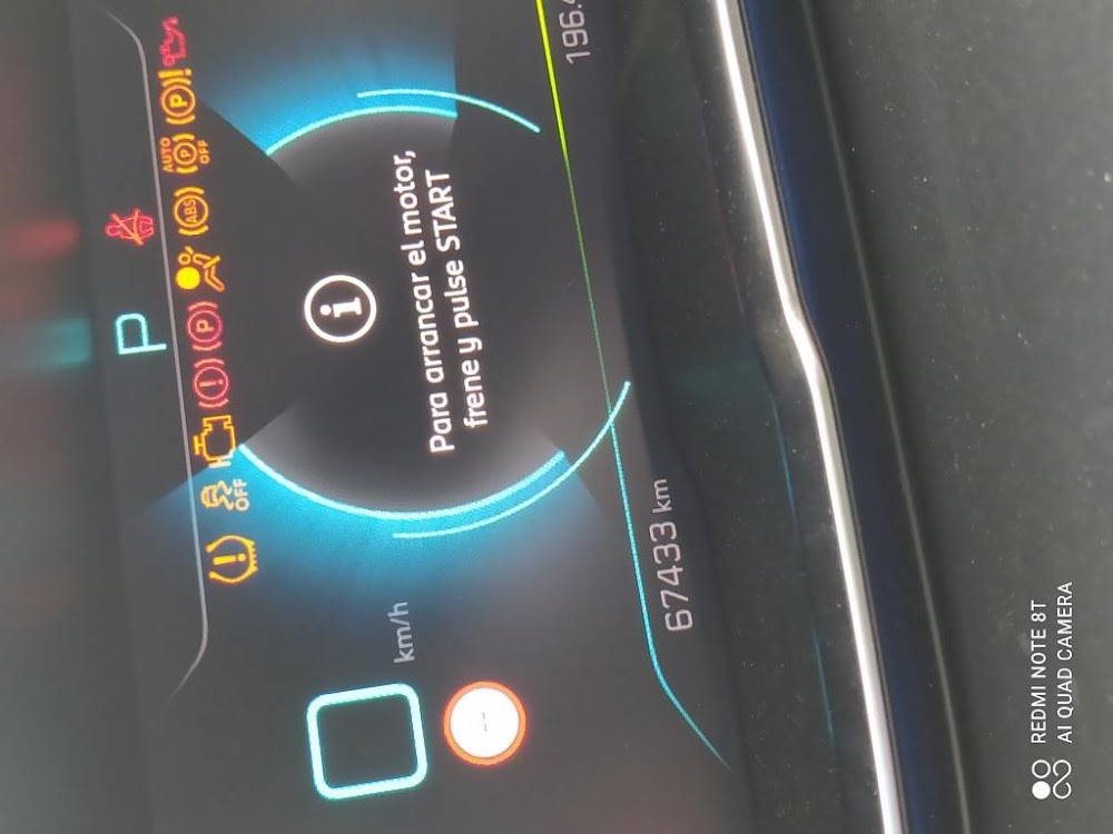 Foto Peugeot 3008 Hybrid 3