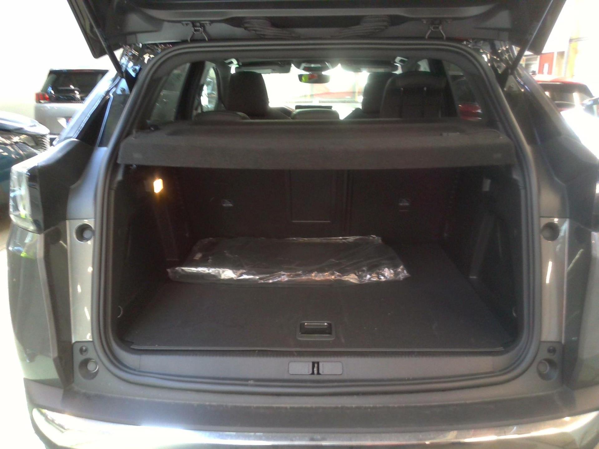 Peugeot 3008 Hybrid 225 e-EAT8 GT 2023