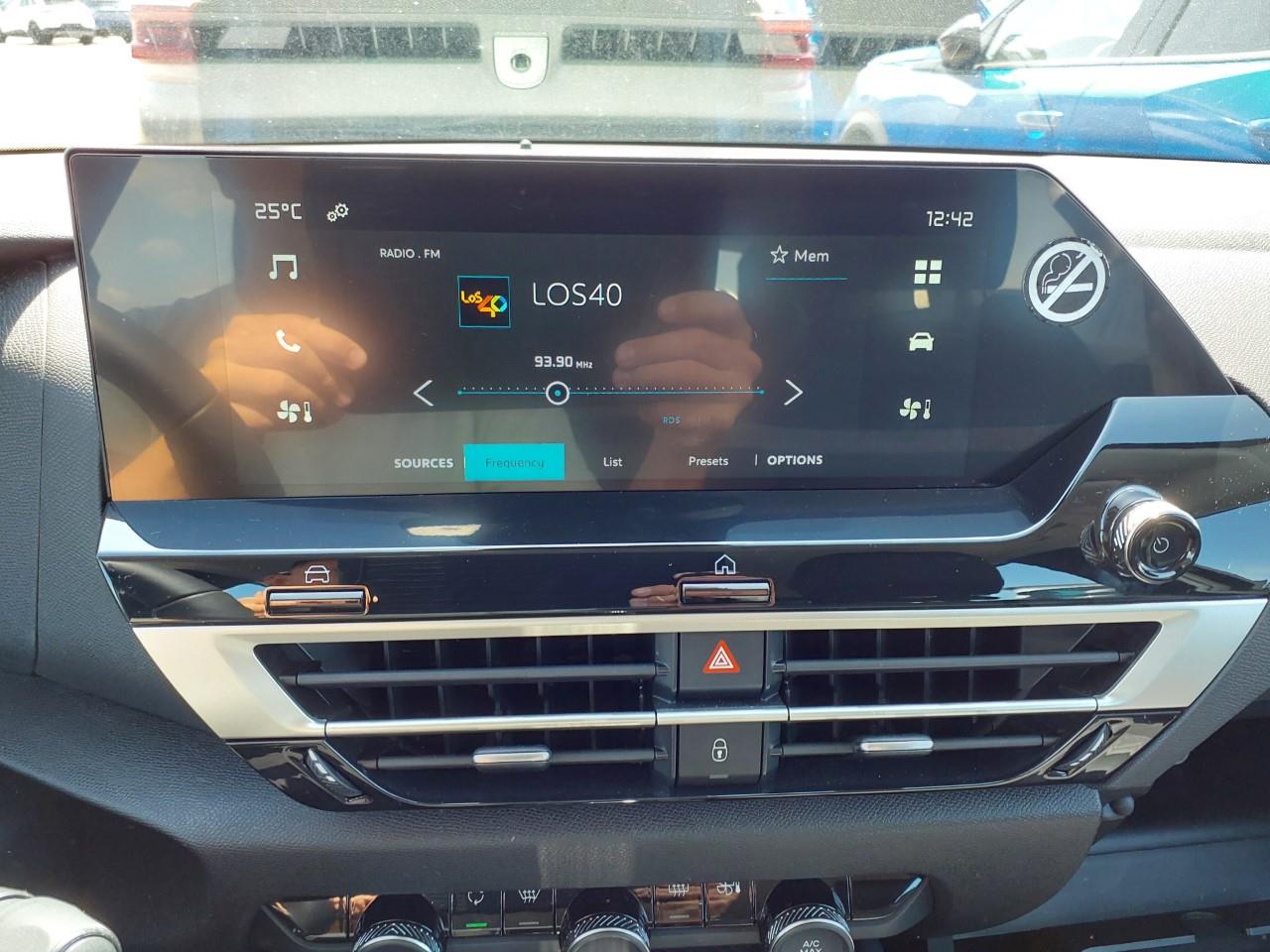 Foto Citroën C4 X 10