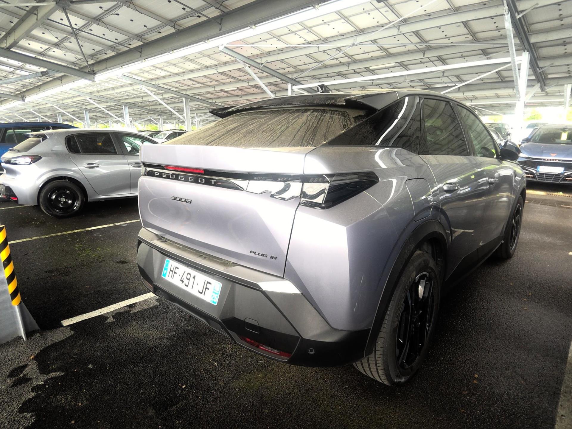 Peugeot 3008 Plug-in Hybrid 195 e-DCS7 GT 2025