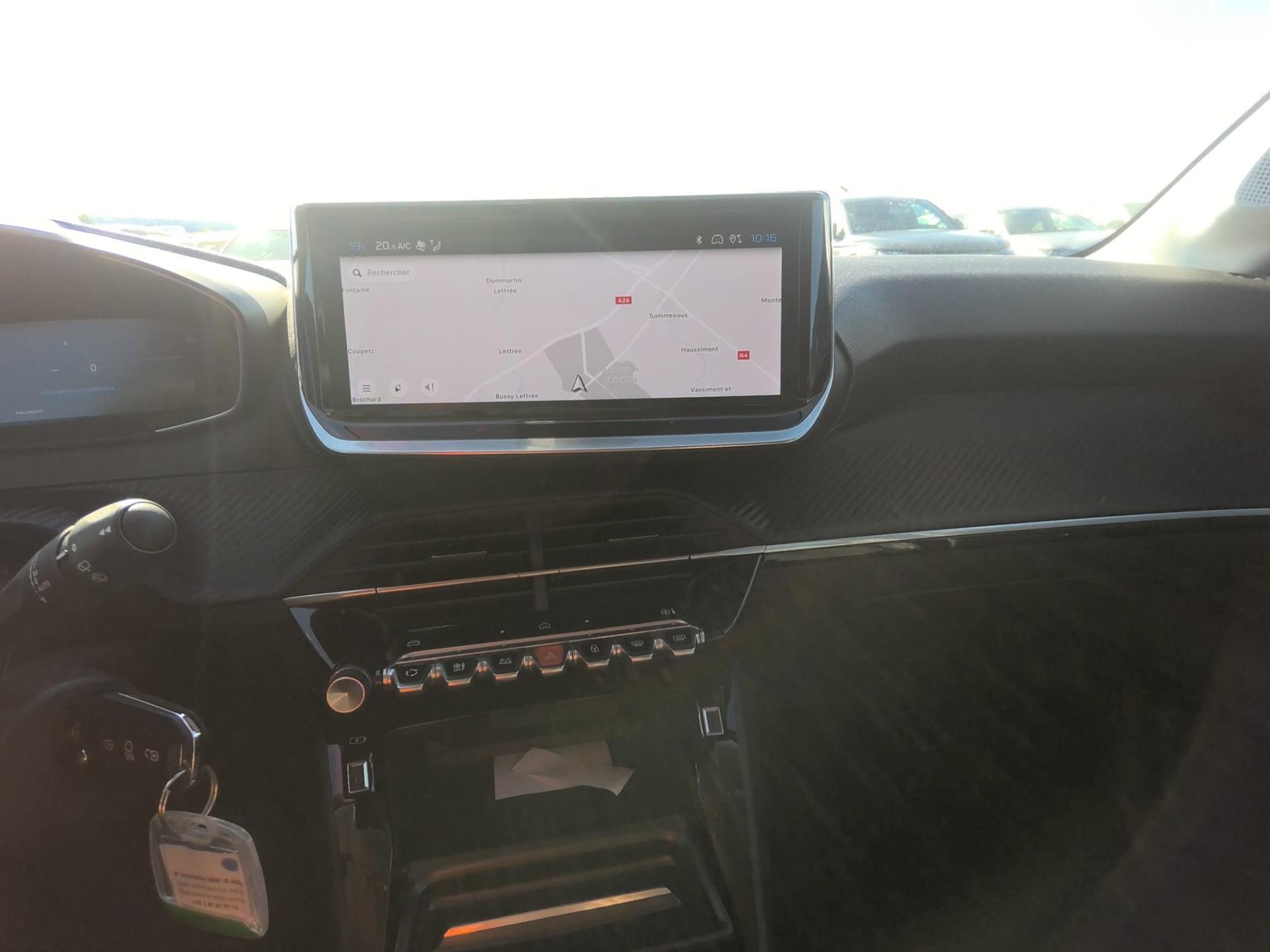 Peugeot 208 Hybrid 100 e-DCS6 Allure 2025