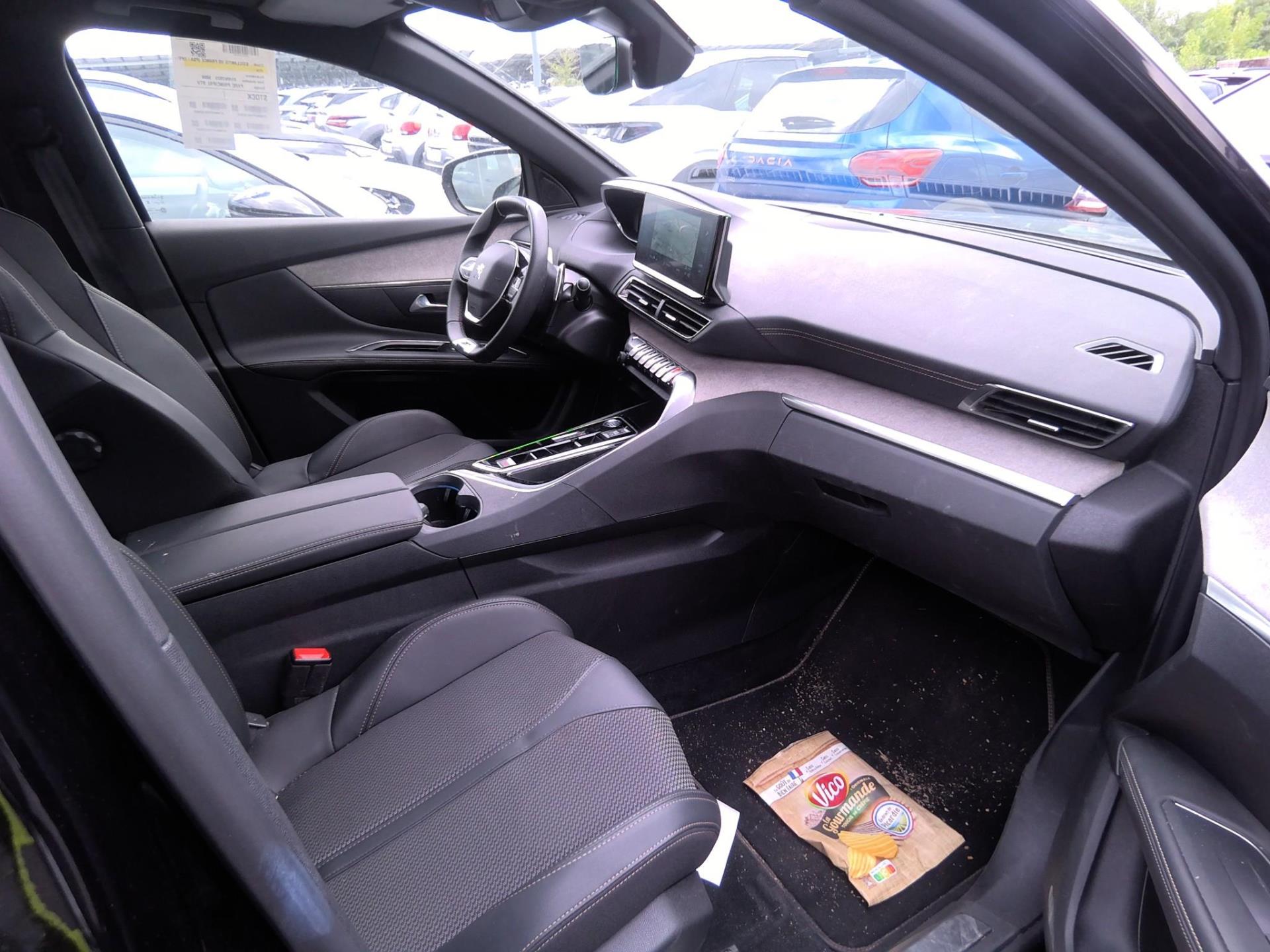 Peugeot 5008 Hybrid 136 e-DCS6 GT 2024