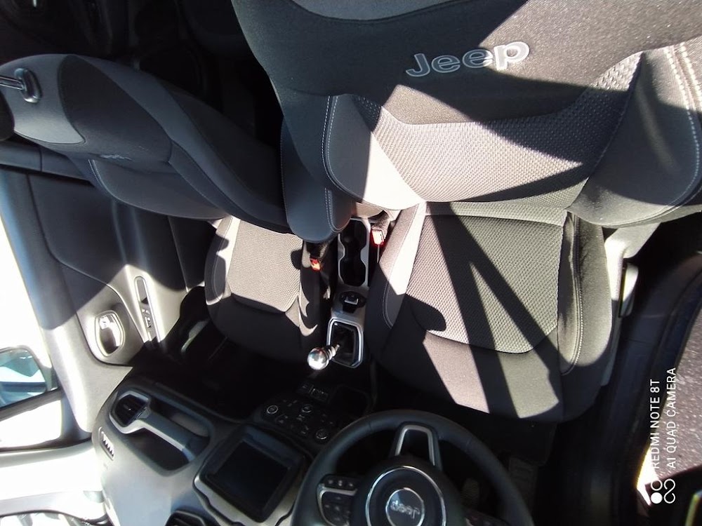 Foto Jeep Renegade 12