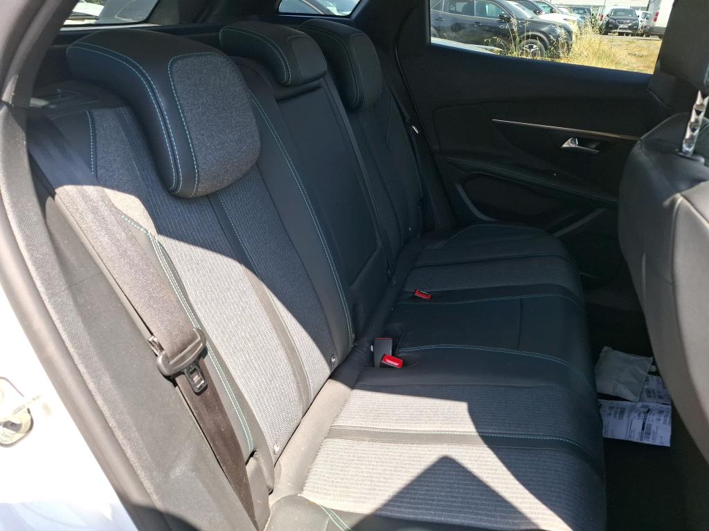 Peugeot 3008 Hybrid 225 e-EAT8 Allure 2021