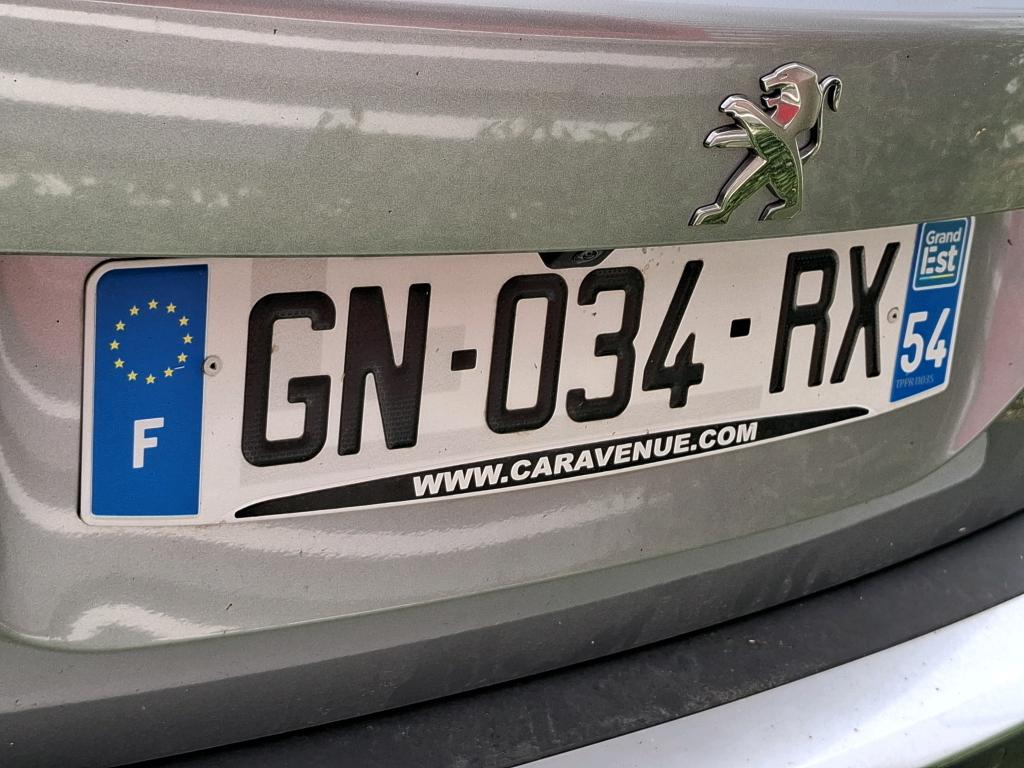 Peugeot 2008 BlueHDi 130 S&S EAT8 Allure 2023
