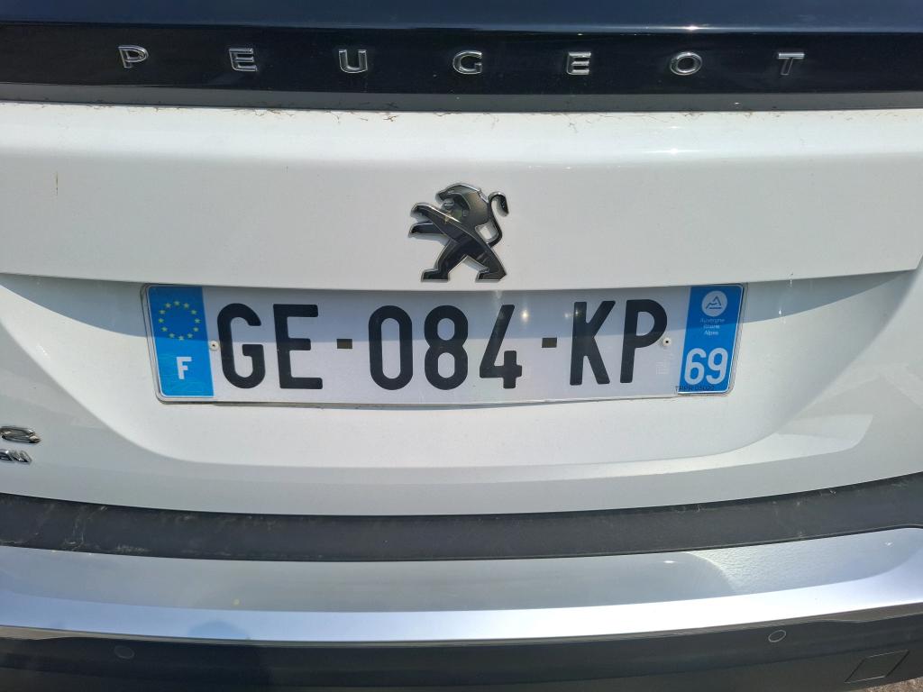 Peugeot 2008 BlueHDi 130 S&S EAT8 Allure 2022