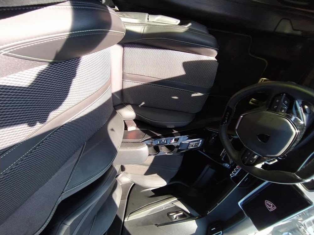 Foto Peugeot 508 Hybrid 12