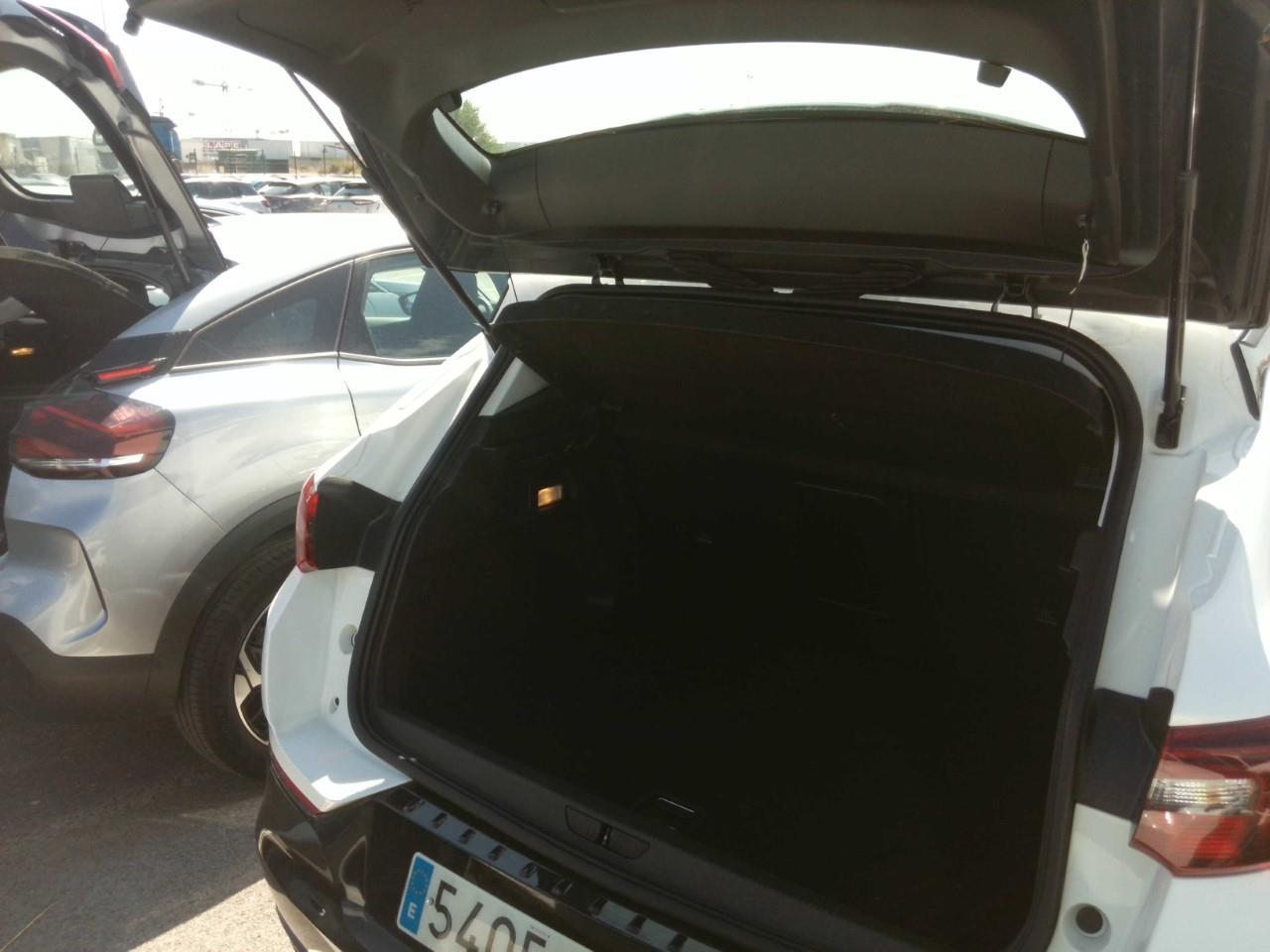 Foto Opel Grandland PHEV 13