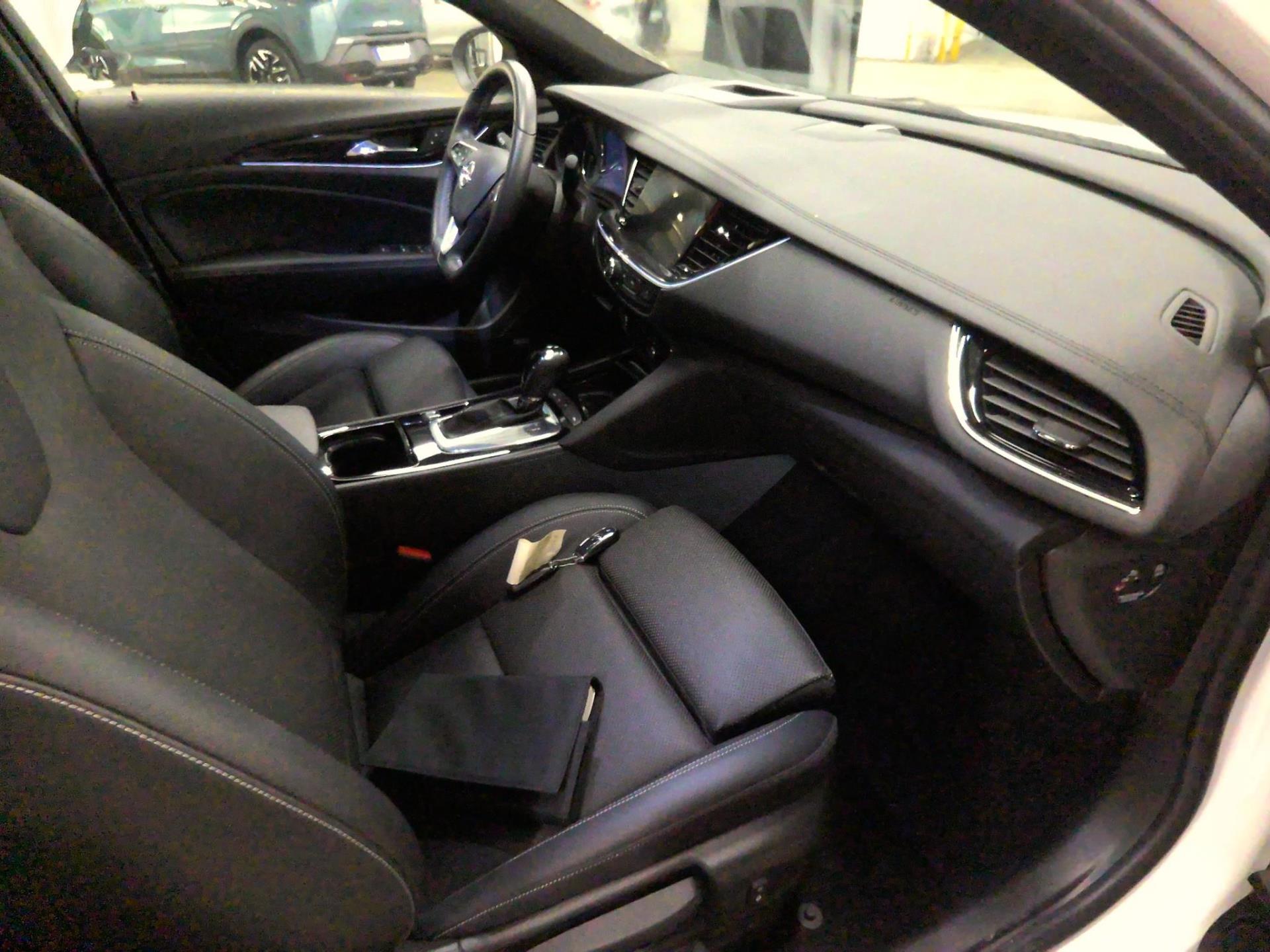 Opel INSIGNIA B GS
