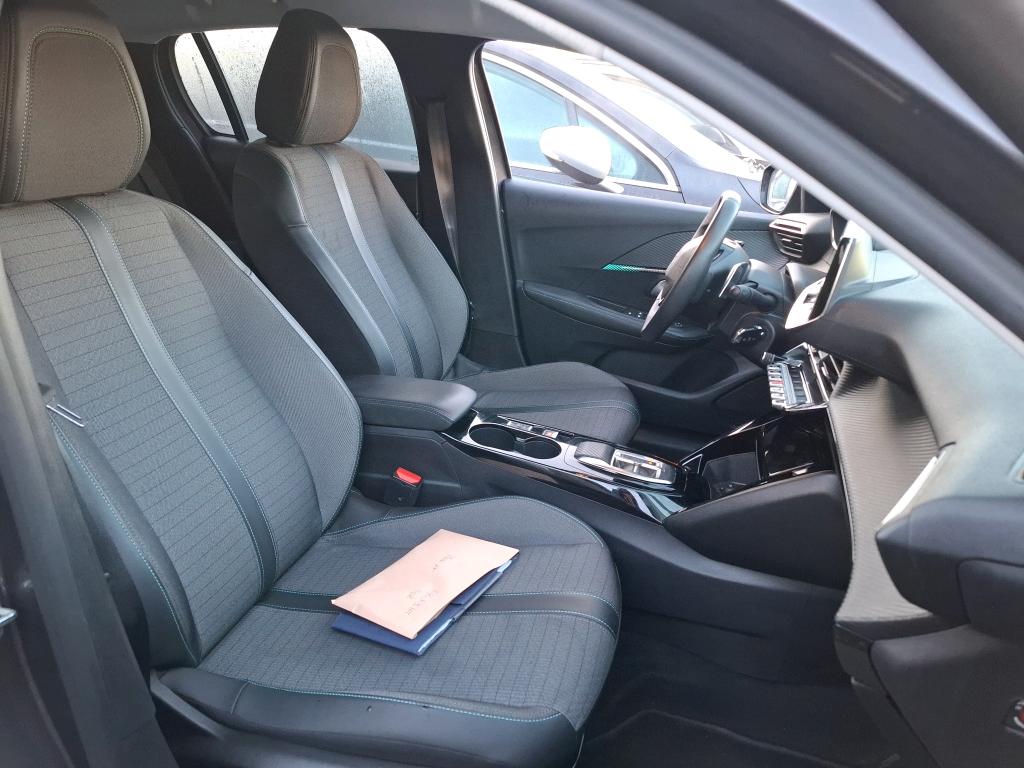 Peugeot 208 PureTech 100 S&S EAT8 Allure 2022