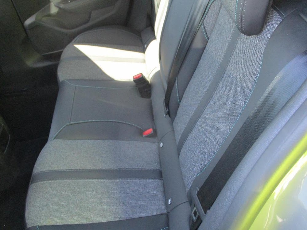 Foto Peugeot 408 16