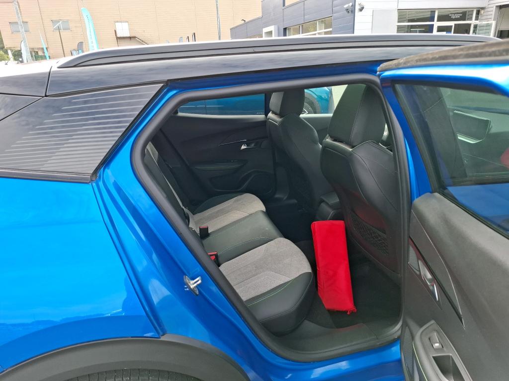 Peugeot 2008 Moteur électrique 136 ch GT 2020