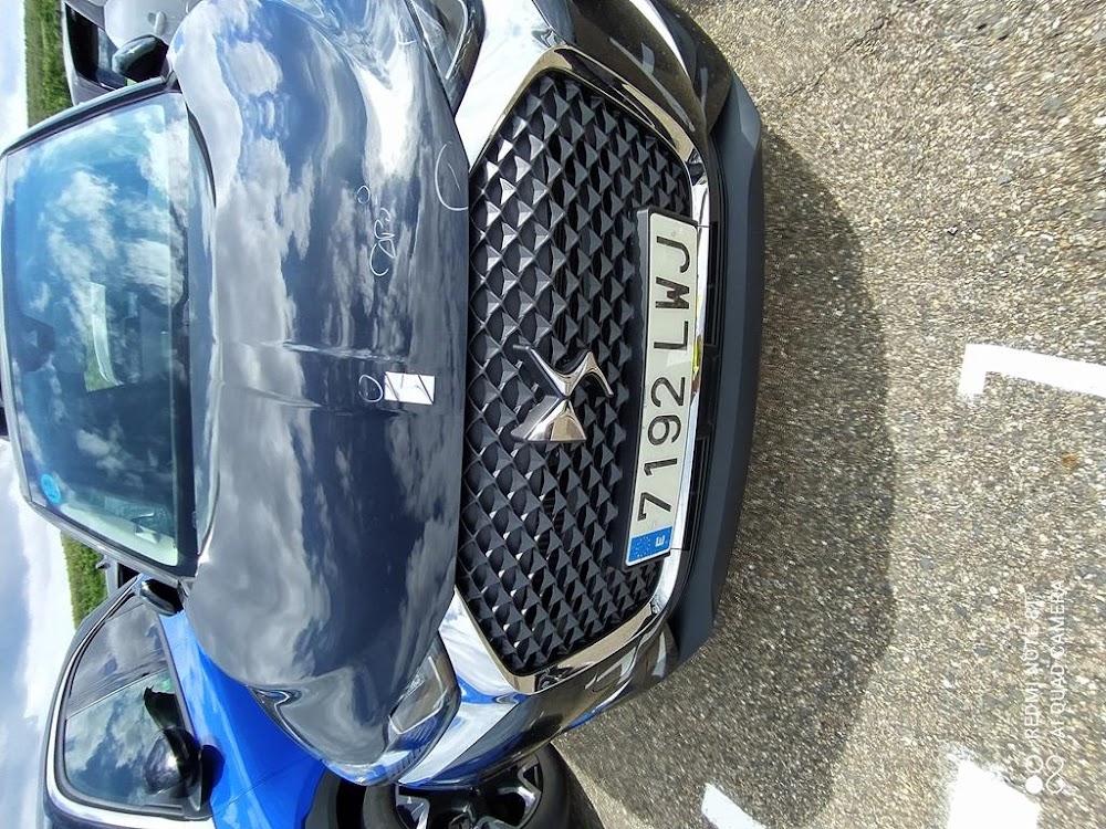 DS DS 3 Crossback DS 3 CROSSBACK BlueHDi 130 Automático BASTILLE