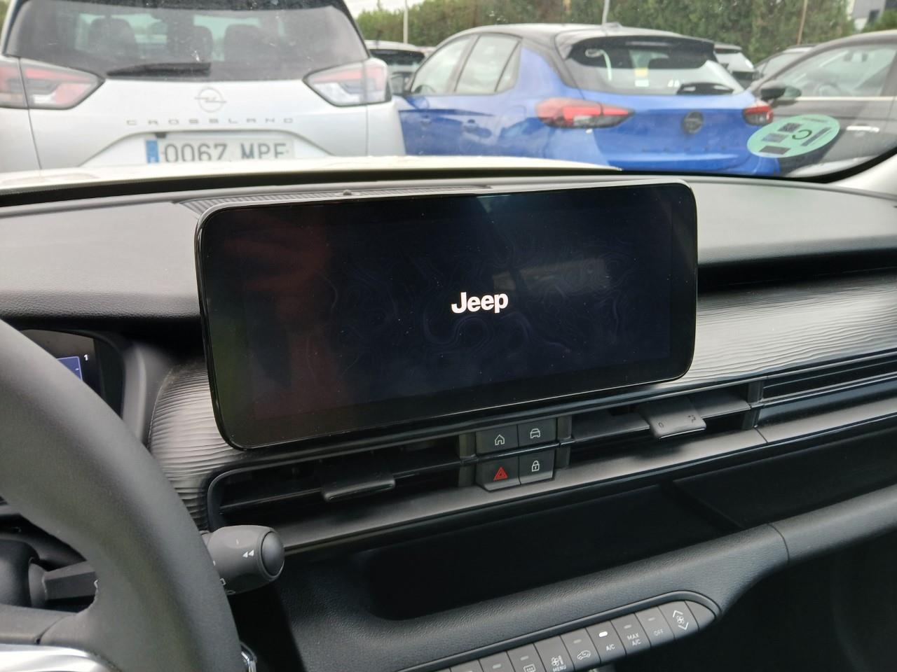Foto Jeep AVENGER 10