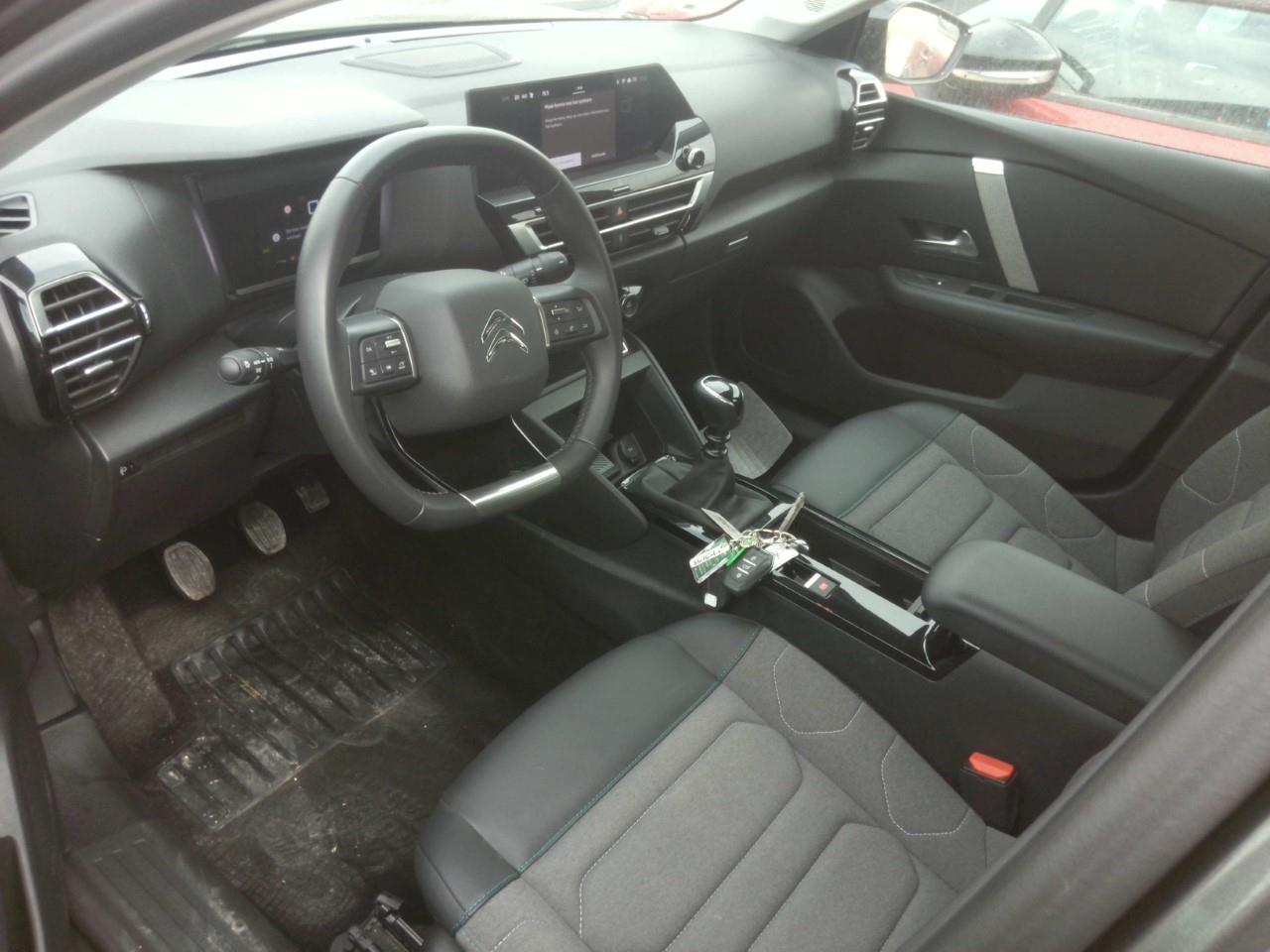 Foto Citroën C4 X 3