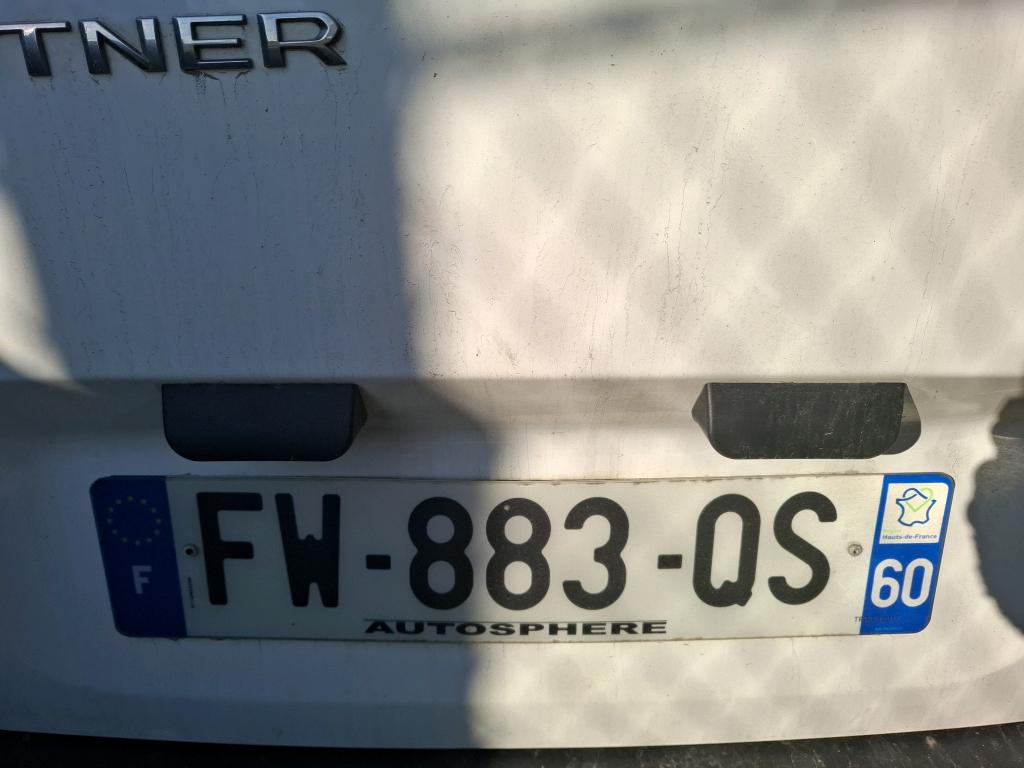 Peugeot PARTNER FOURGON STANDARD 650 KG BLUEHDI 130 S&S EAT8 ASPHALT 2021