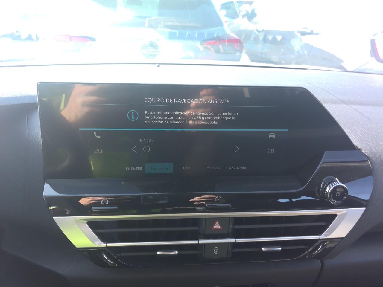 Foto Citroën C4 X 8