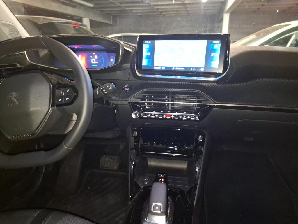 Peugeot 2008 BlueHDi 130 S&S EAT8 Allure Business 2021