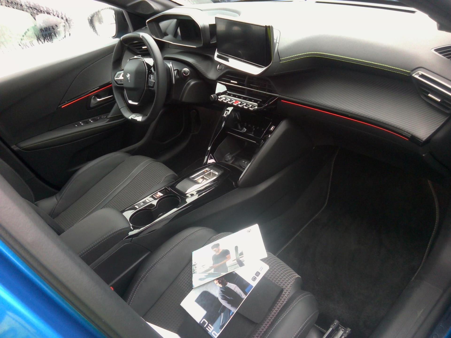 Peugeot 208 PureTech 100 S&S EAT8 GT 2023
