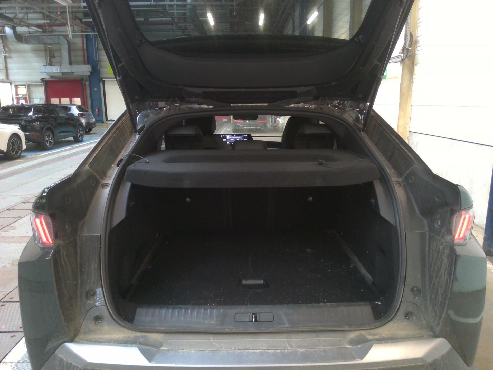 Peugeot 3008 Hybrid 136 e-DCS6 Allure 2024