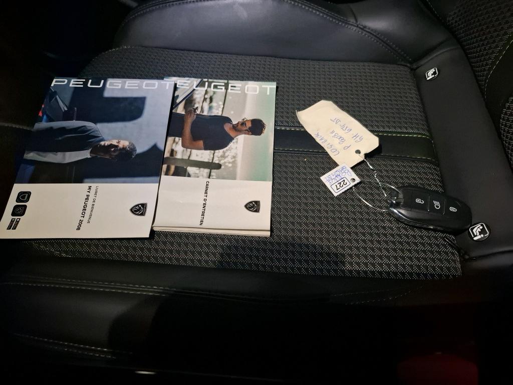 Peugeot 2008 PureTech 130 S&S EAT8 GT 2022