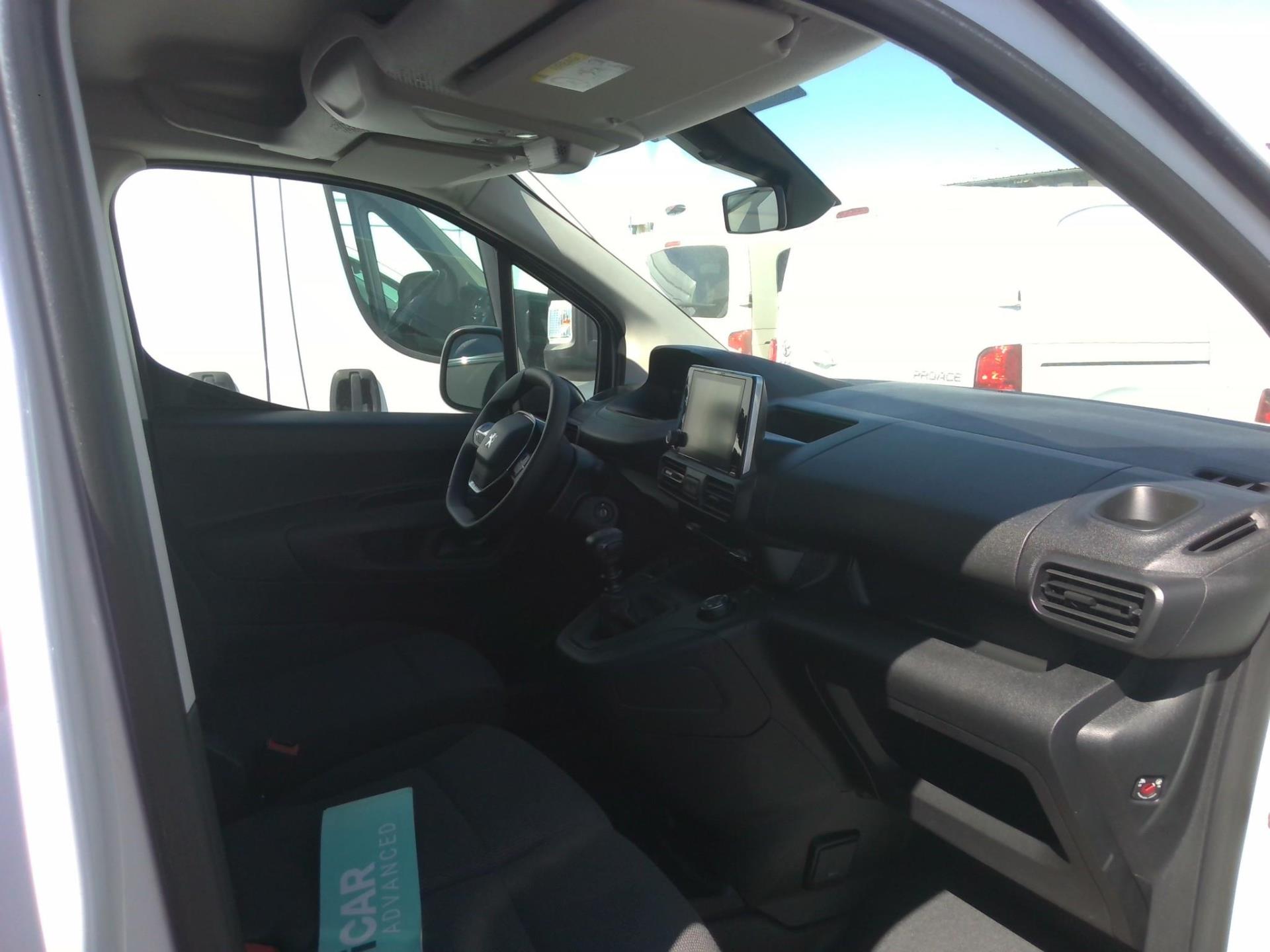 Peugeot PARTNER FOURGON STANDARD 1000 KG BLUEHDI 130 S&S BVM6 PREMIUM 2023
