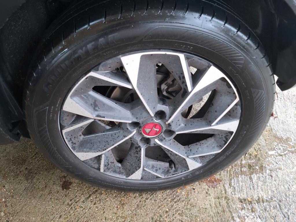 DS DS3 Crossback PureTech 130 EAT8 Performance Line+ 2023