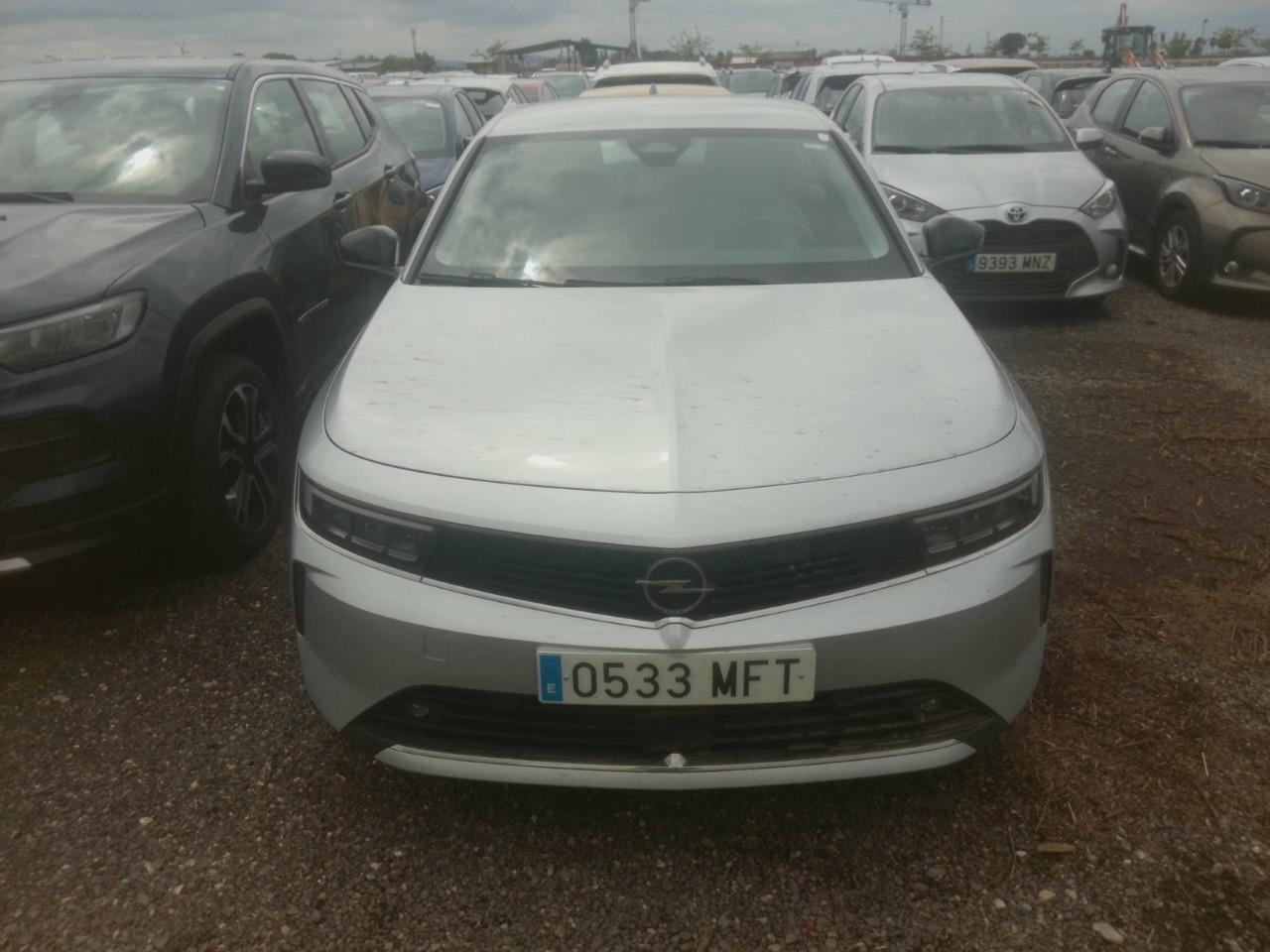 Opel Astra Nuevo Astra 5P Edition 1.2T XHT MT6 S/S 130 HP (96kW)