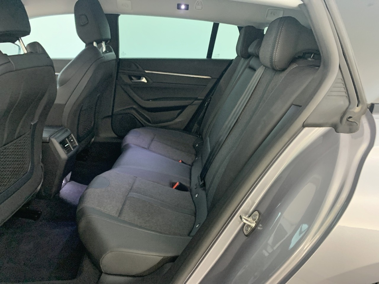 Peugeot 508 SW PureTech 130 ch S&S EAT8 Allure Pack 2022