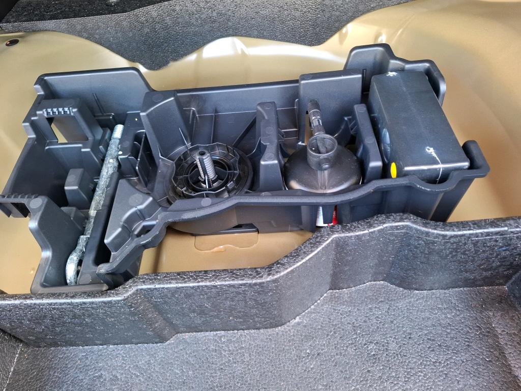 Peugeot 2008 PureTech 100 S&S BVM6 Active 2024
