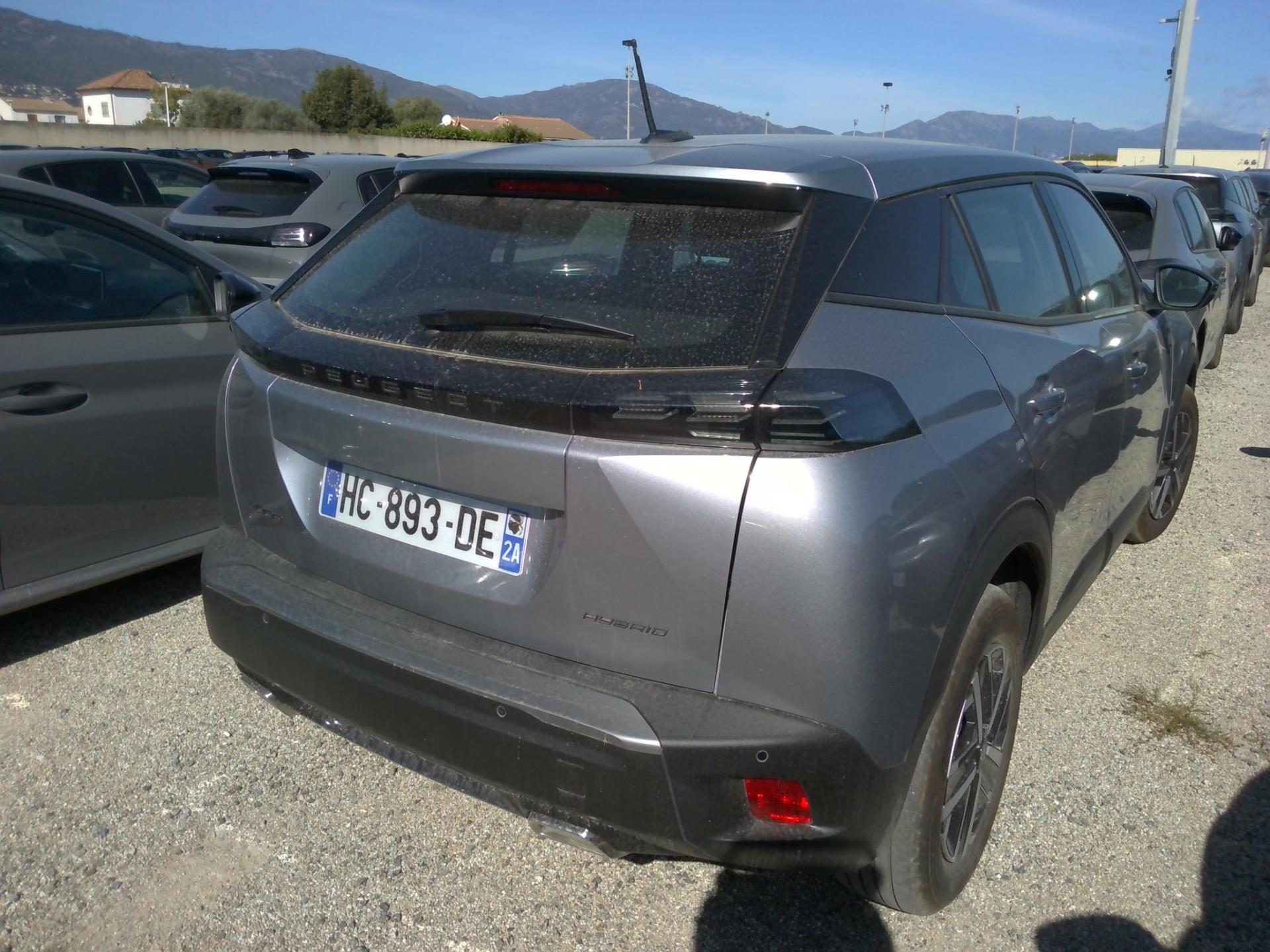 Peugeot 2008 Hybrid 136 e-DCS6 Style 2025