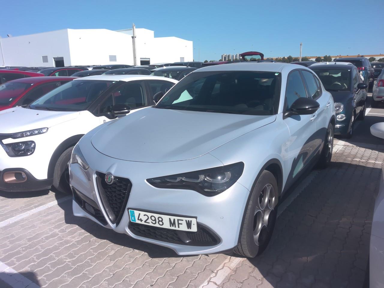Foto Alfa Romeo Stelvio 2
