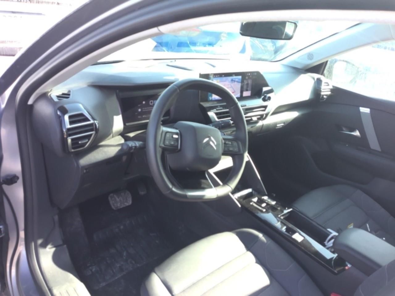 Foto Citroën C4 X 6