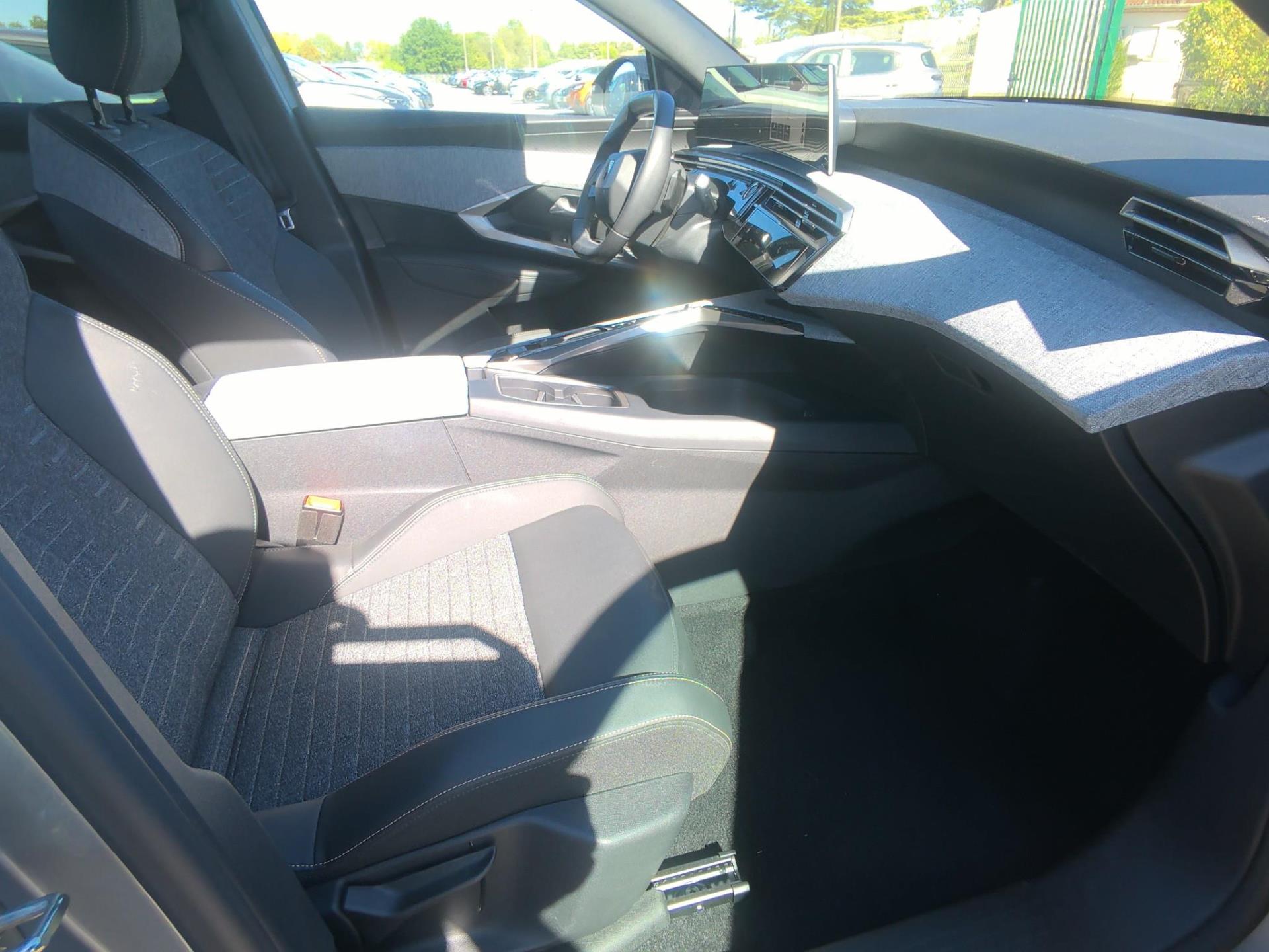 Peugeot 3008 Electrique 210 ch 73 kWh Allure 2025