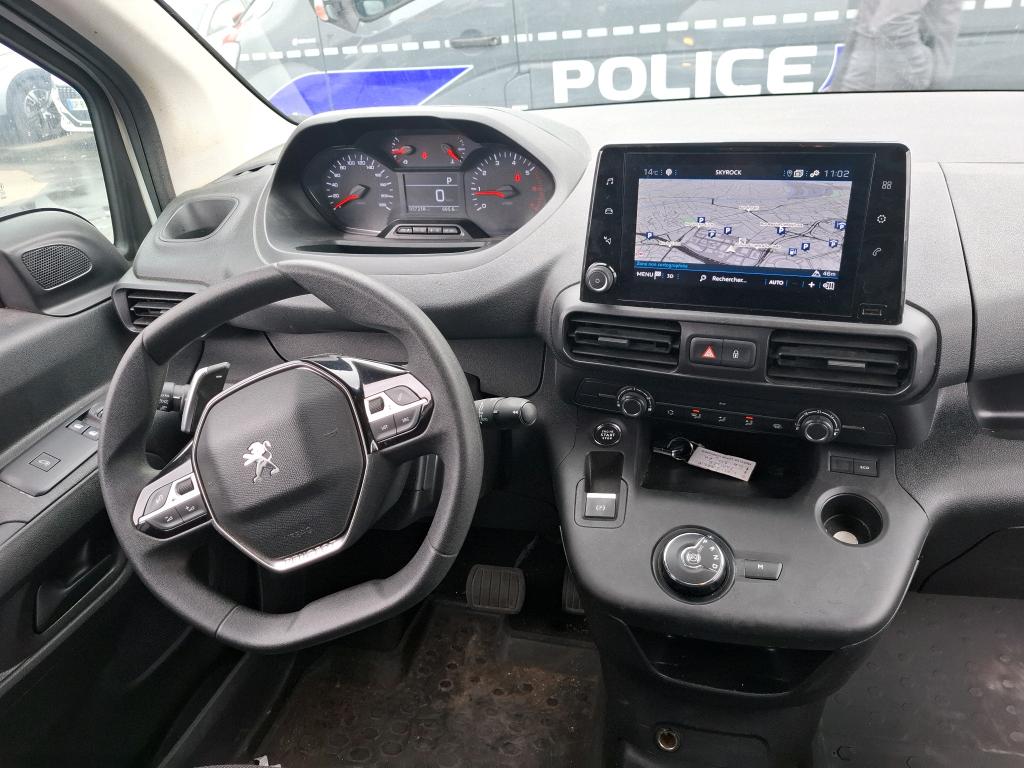 Peugeot PARTNER FOURGON STANDARD 650 KG BLUEHDI 130 S&S EAT8 ASPHALT 2021