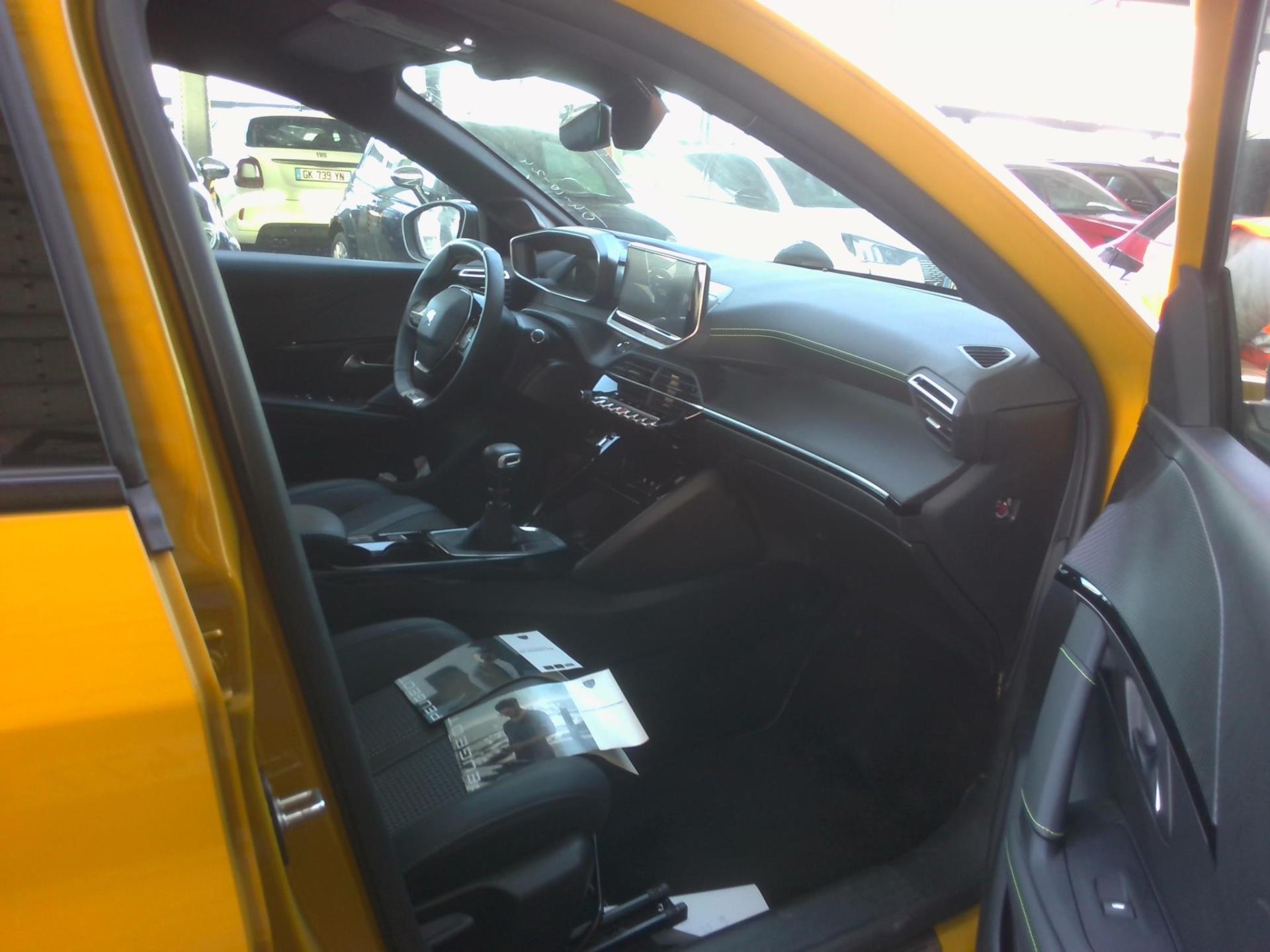 Peugeot 208 PureTech 100 S&S BVM6 GT 2023