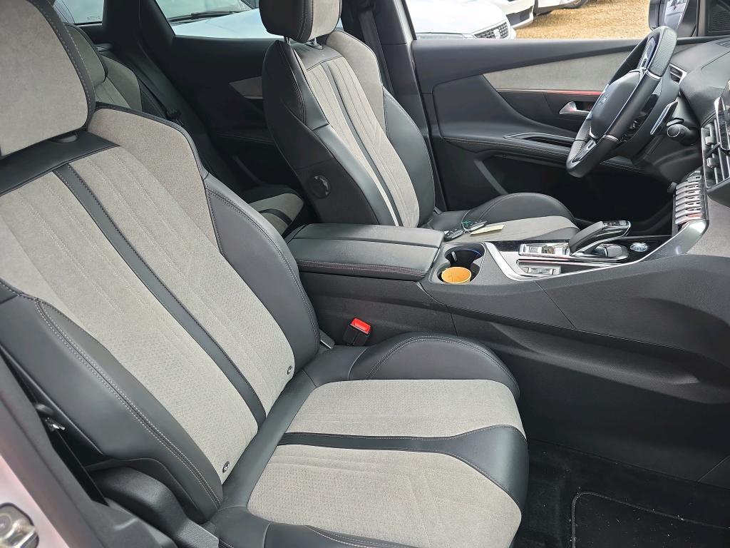 Peugeot 3008 Hybrid 225 e-EAT8 GT 2021