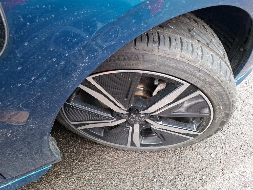 Peugeot 308 Hybrid 136 e-DCS6 GT 2024