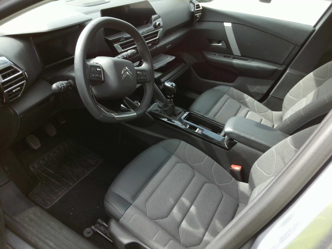 Foto Citroën C4 X 3