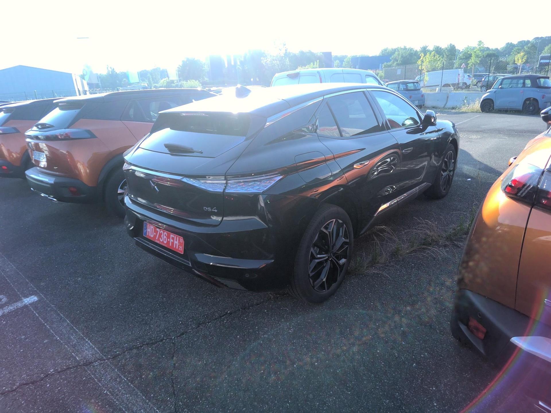 DS DS 4 BlueHDi 130 EAT8 Etoile - Cuir Nappa 2025