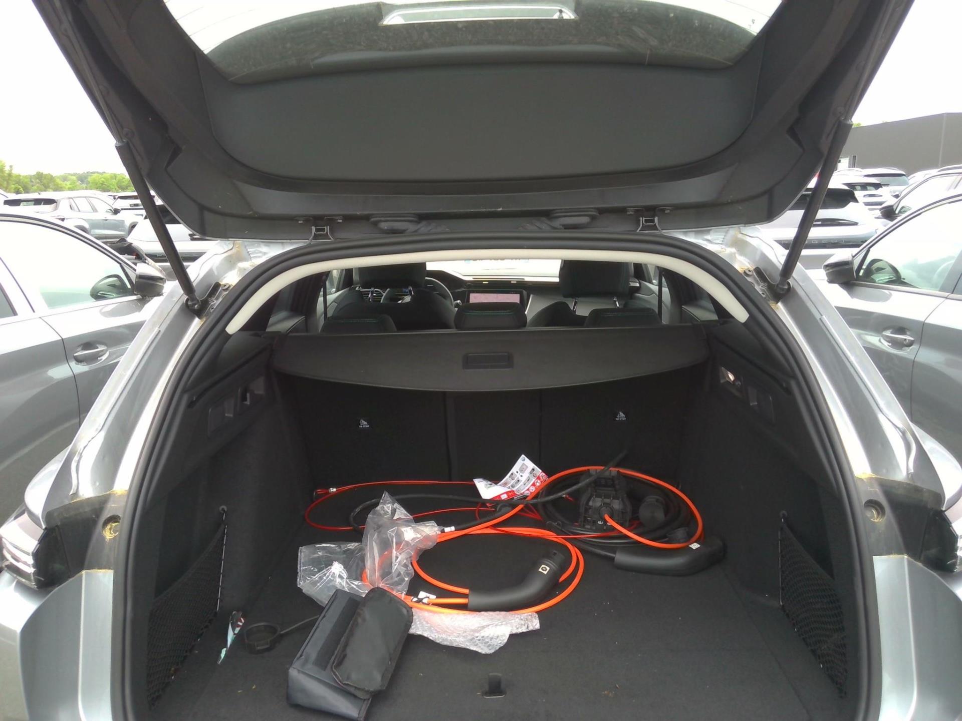 Peugeot 308 SW PHEV 180 e-EAT8 Allure 2024