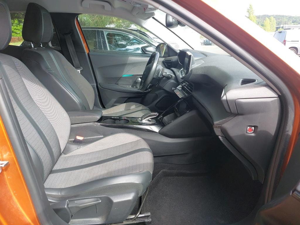 Peugeot 2008 BlueHDi 130 S&S EAT8 Allure Pack 2021