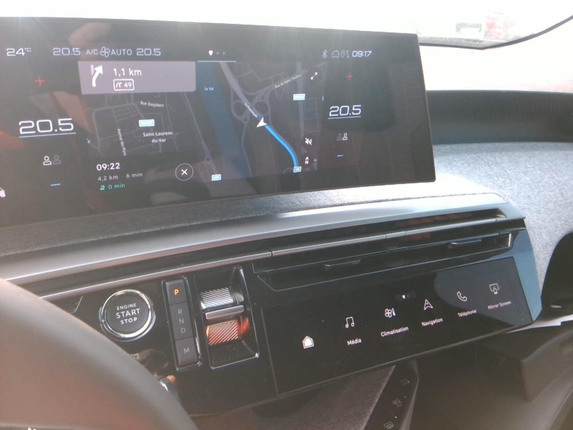 Peugeot 5008 Hybrid 136 e-DCS6 Allure 2024