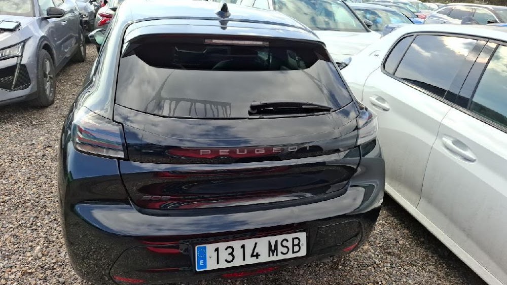 Foto Peugeot 208 8