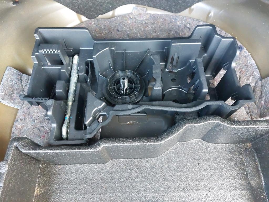 Peugeot 2008 PureTech 100 S&S BVM6 Style 2021